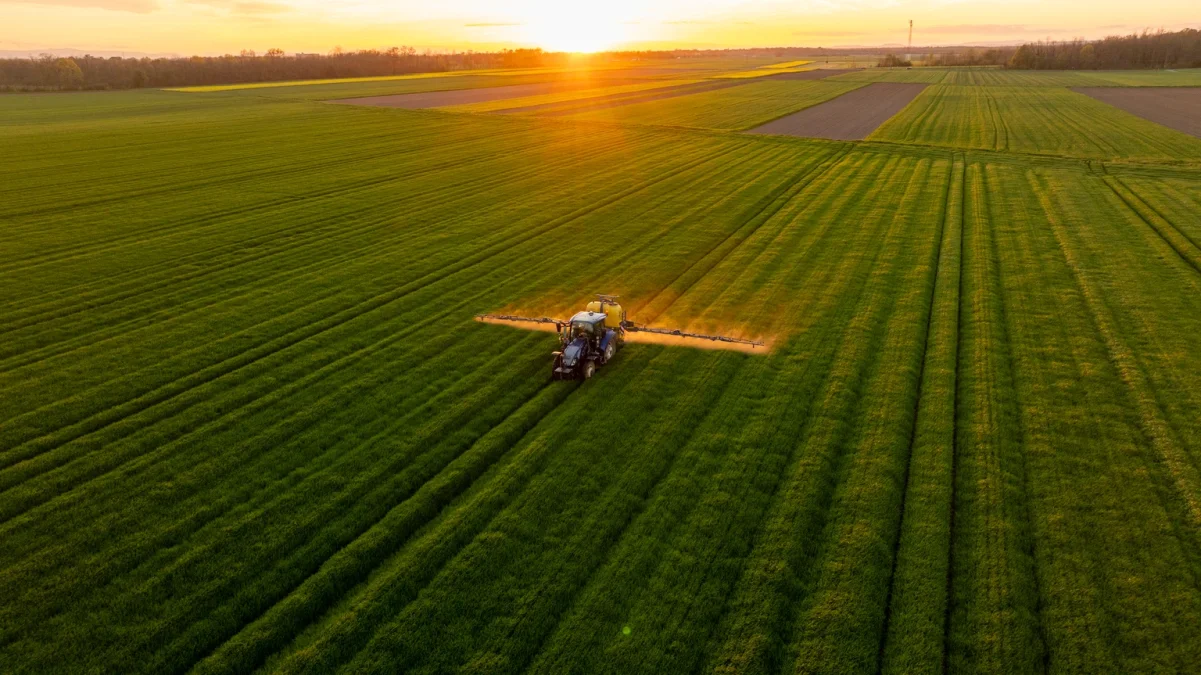 Farmland Partners: REIT's Hold Rating Stands Amid Agricultural Headwinds