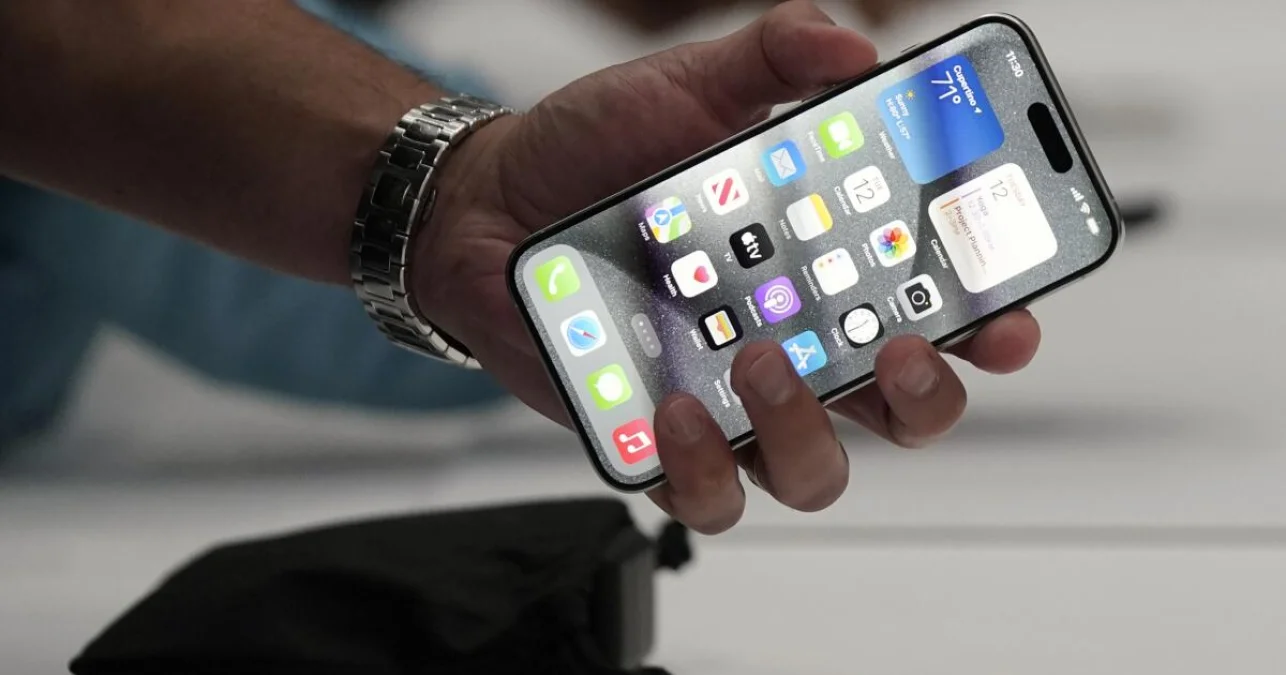 Supreme Court weighs phone searches to find criminals amid complaints of 'digital dragnets'