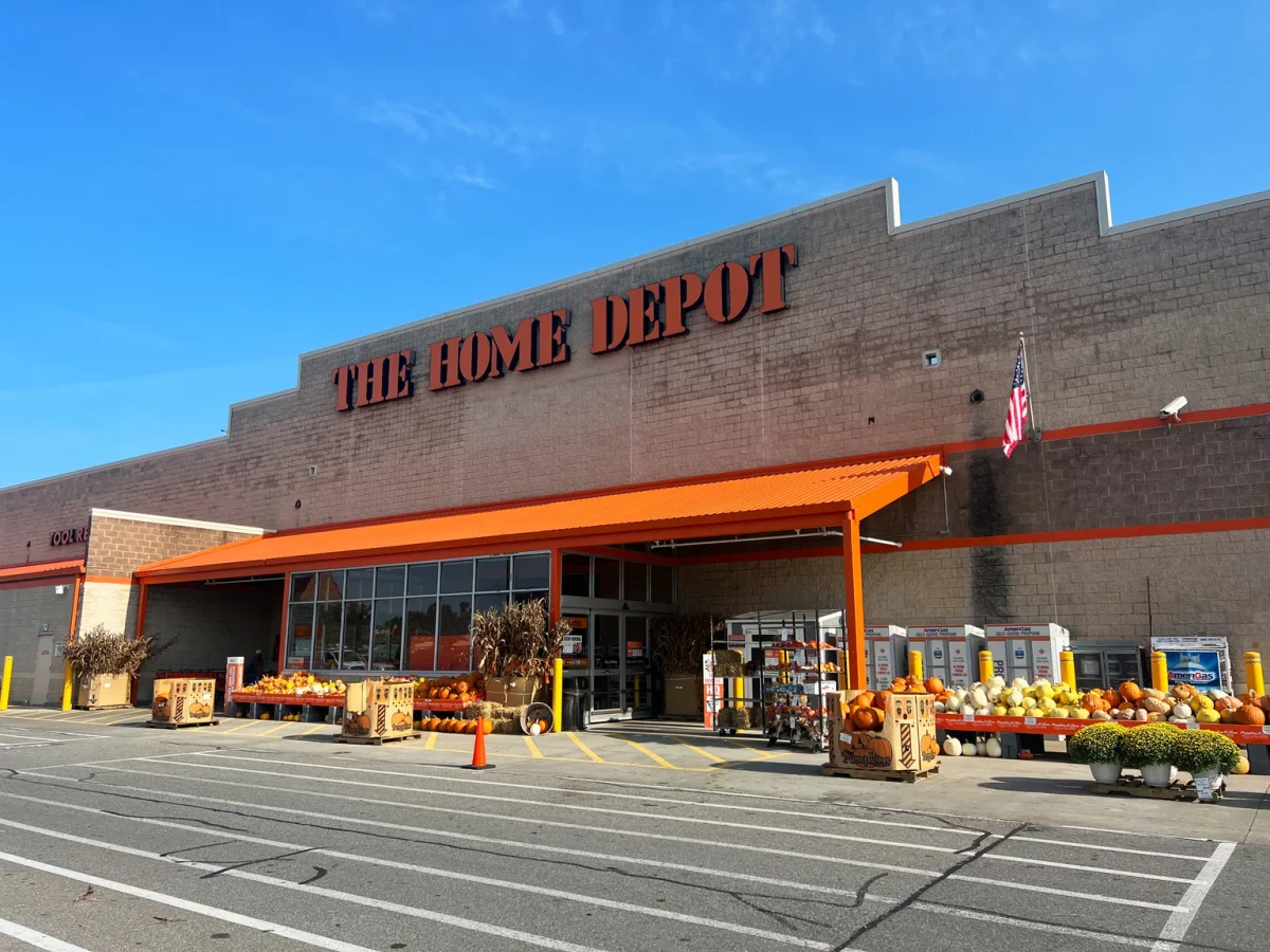 Home Improvement Giant Faces Economic Slowdown: HD Stock Downgraded